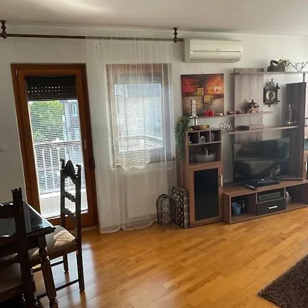 2 Bedroom Bella Casa Sarajevo